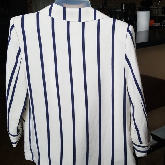 Venus lightweight striped jacket - Picture 6 of 9